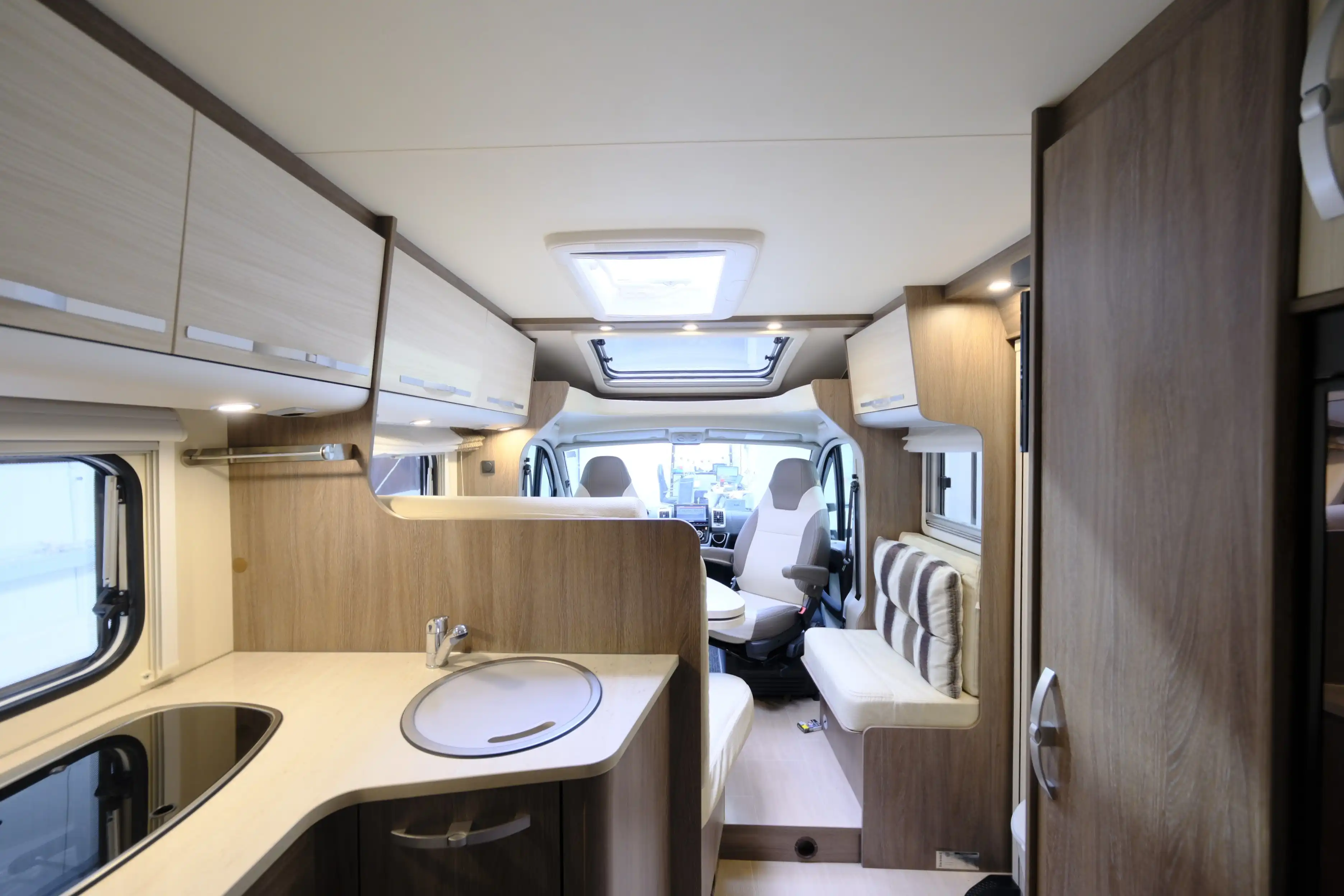 BUERSTNER Nexxo Time t 660 Summer - Ansicht 8